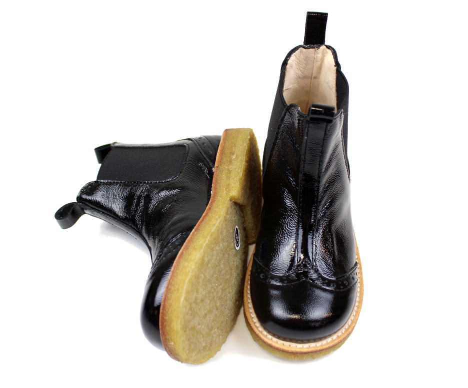 Betsy Trotwood kollektion Kollega Angulus støvlette smal model sort lak | 6320-201 black | str. 25-34 | TILBUD